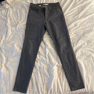 NWOT Levi’s 311 Shaping Skinny Jeans